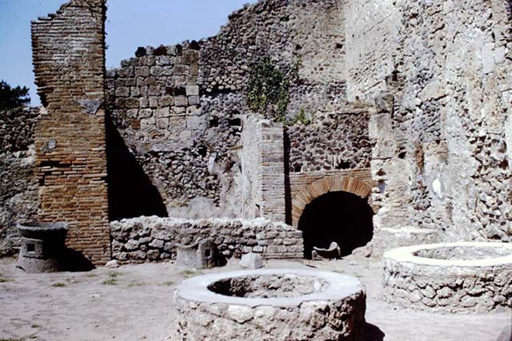 VIII.4.27 Pompeii.  1966. Looking west to oven. Photo by Stanley A. Jashemski.
Source: The Wilhelmina and Stanley A. Jashemski archive in the University of Maryland Library, Special Collections (See collection page) and made available under the Creative Commons Attribution-Non Commercial License v.4. See Licence and use details.
J66f0184
