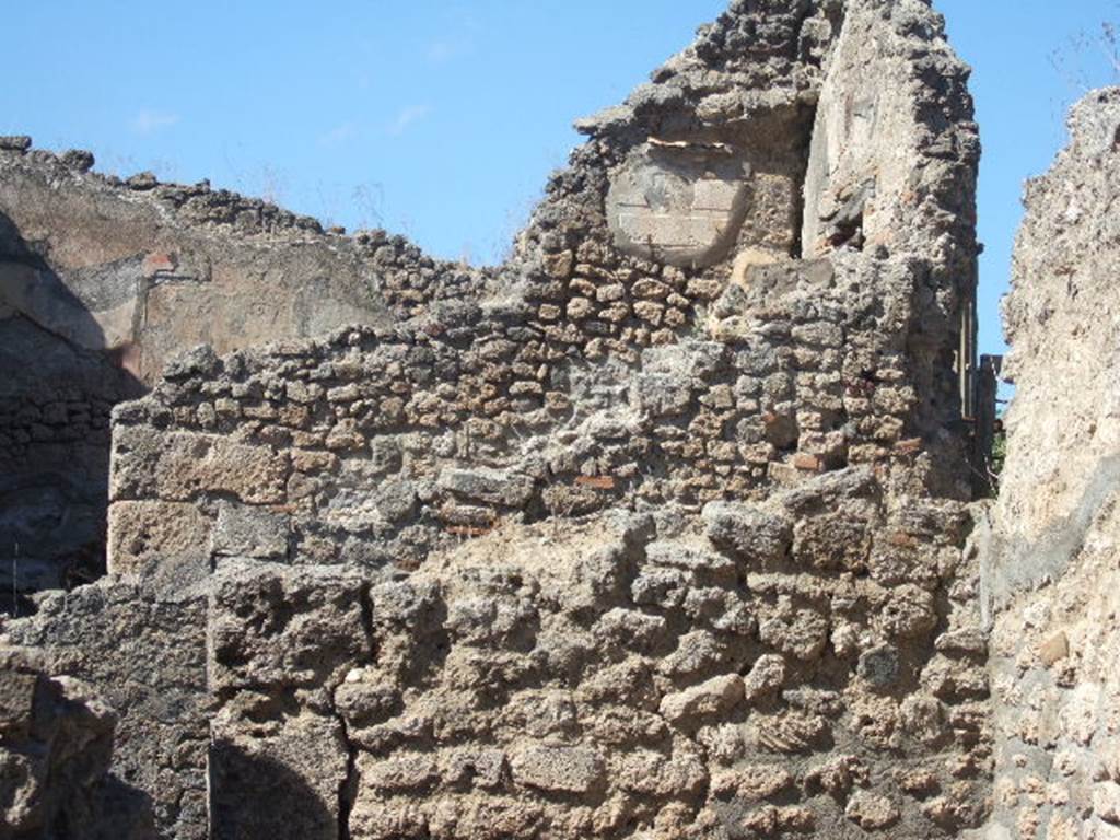 VIII.4.30 Pompeii. September 2005. North-east corner, from entrance. 