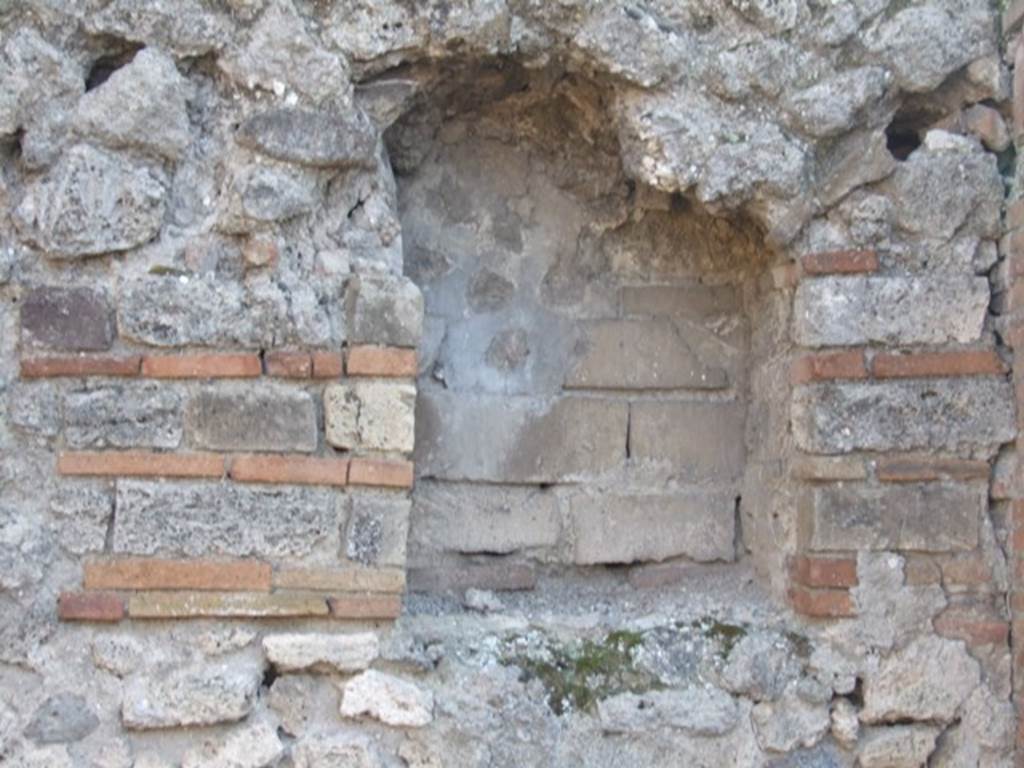 VIII.4.51 Pompeii. December 2007. Niche on south wall.