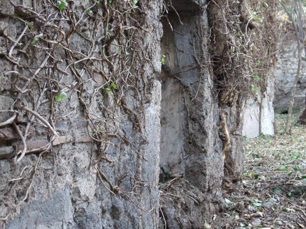 VIII.5.14 Pompeii.  December 2006.  Doorway to small room on south side of fauces.