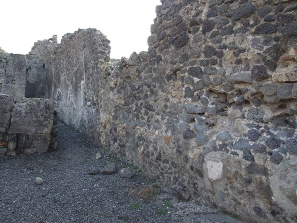 VIII.5.21 Pompeii. December 2007. West wall of shop and corridor.