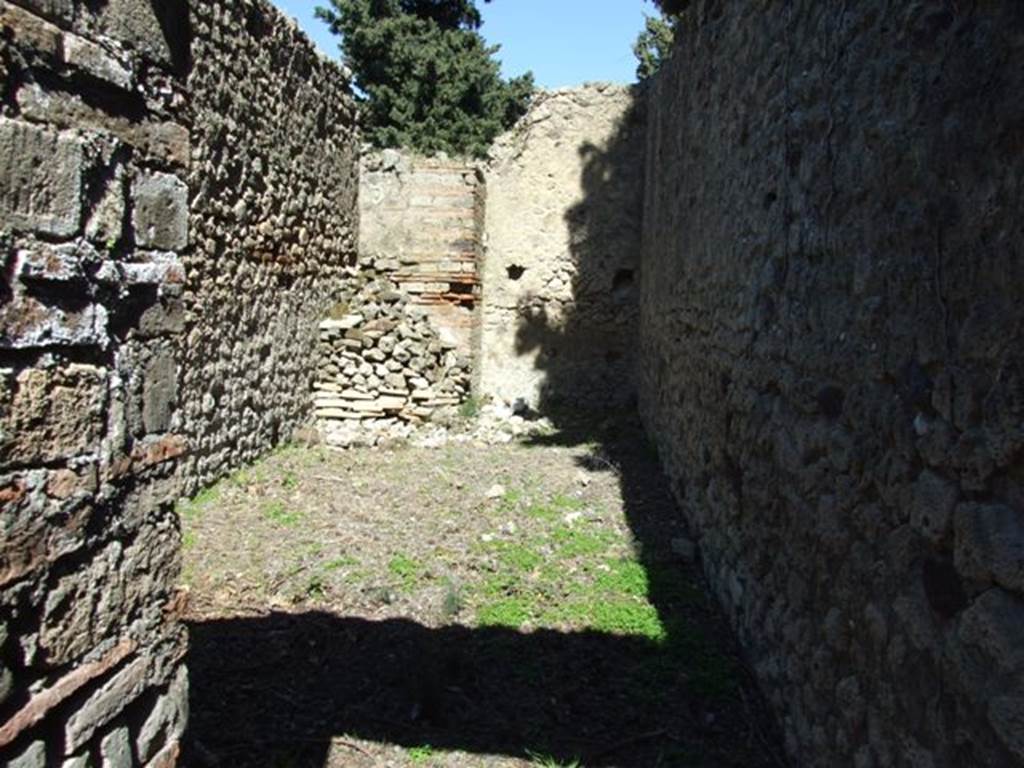 VIII.5.37 Pompeii.  March 2009.  Room 3. Storeroom. Looking north.