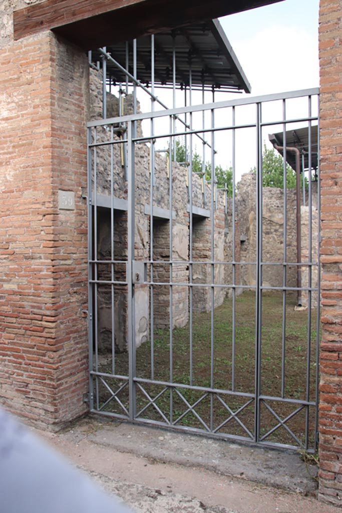 VIII.5.39 Pompeii. October 2023. Entrace doorway. Photo courtesy of Klaus Heese.
