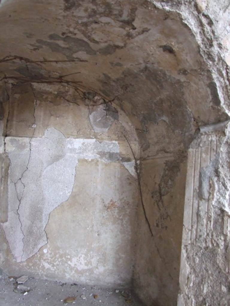 VIII.6.6 Pompeii. December 2007. Interior of niche in south-west corner.