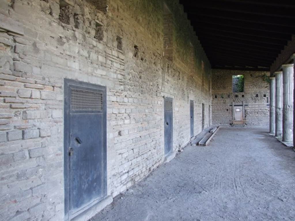 VIII.7.16 Pompeii.  December 2007. Rooms on south side looking west.