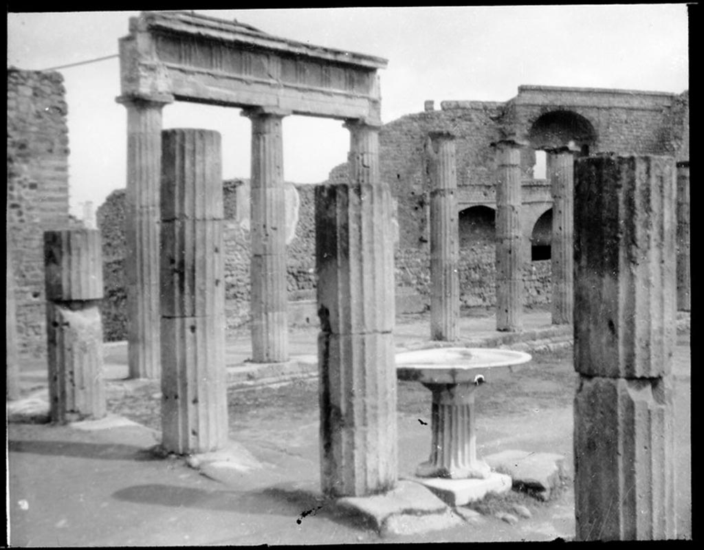 VIII.7.30 Pompeii. Triangular Forum looking east from north side. Photo by B. M. Blackwood. 
Used with the permission of the Institute of Archaeology, University of Oxford. File name blackwood016 Resource ID.24612 
See photo on University of Oxford HEIR database
