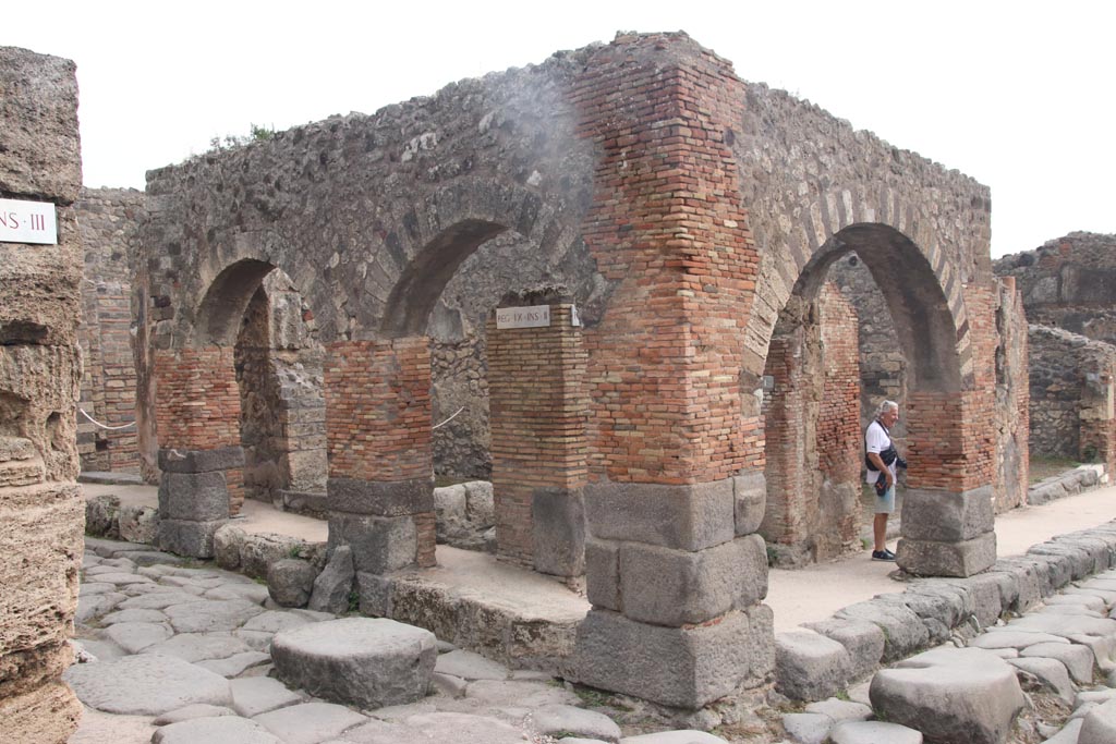 IX.2.1 Pompeii. October 2023. Looking south-east from Via Stabiana. Photo courtesy of Klaus Heese.