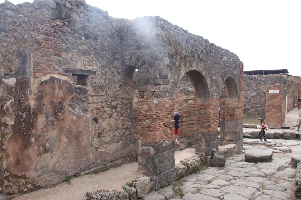 IX.2.1 Pompeii. October 2023. Looking south-west along north side. Photo courtesy of Klaus Heese.