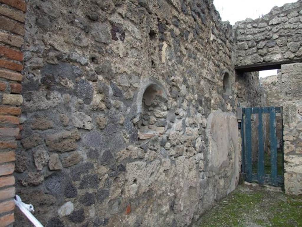 IX.2.11 Pompeii. December 2007. North wall with niches.