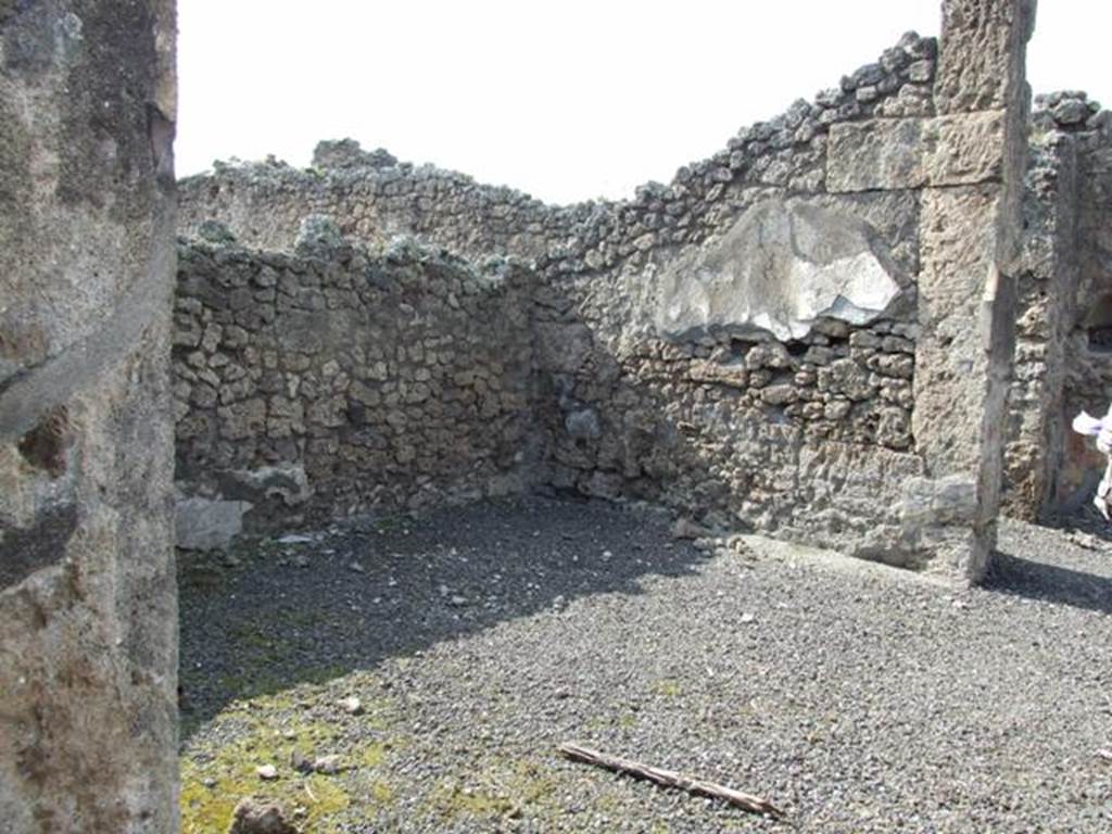 IX.2.17 Pompeii.  March 2009.  Room 5, Tablinum. North west corner, and North wall.