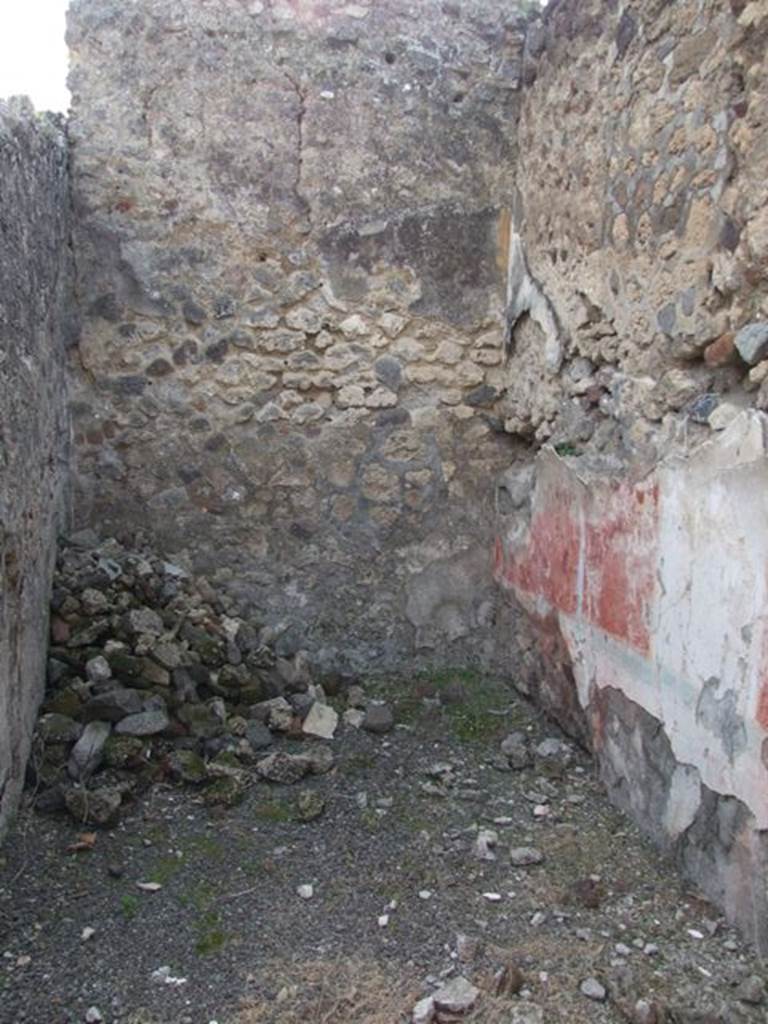 IX.2.21 Pompeii. March 2009. Room 13, looking towards the alcove and the west wall of cubiculum.  