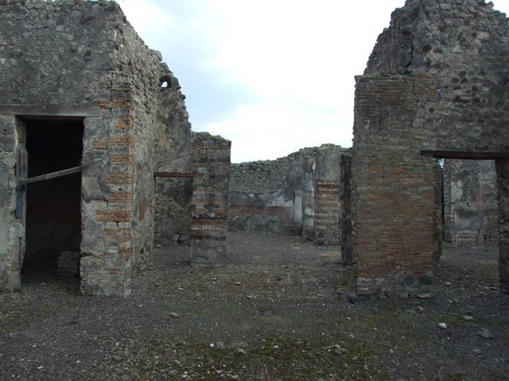 IX.2.21 Pompeii. March 2009. Room 1, looking south across atrium, through tablinum to peristyle.