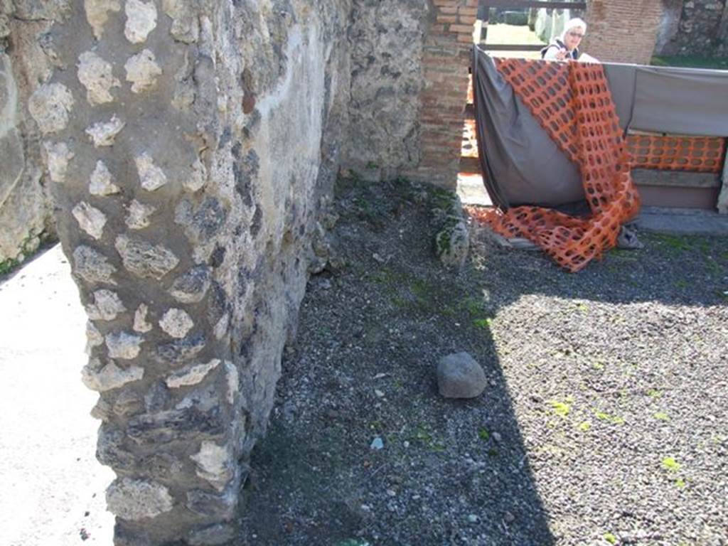 IX.3.1 Pompeii. March 2009. Looking west into workshop.  South-west corner with site of steps to upper floor, latrine and gastrum urinarium in corner behind. See Eschebach, L., 1993. Gebäudeverzeichnis und Stadtplan der antiken Stadt Pompeji. Köln: Böhlau. (p412).
