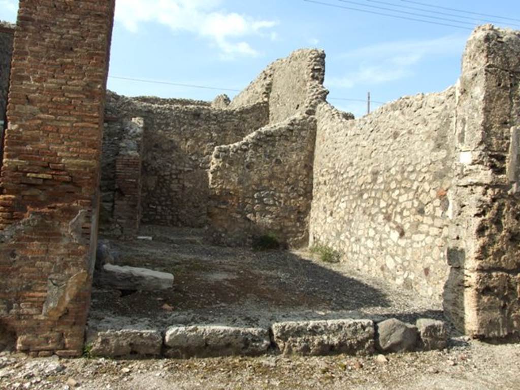 IX.3.16 Pompeii.  March 2009.  Entrance.