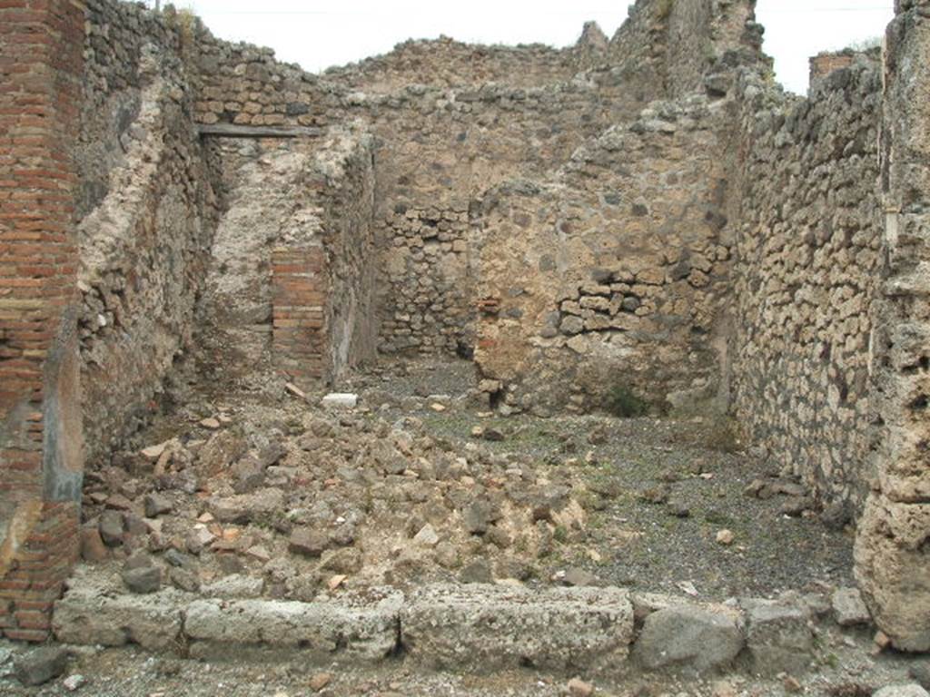 IX.3.16 Pompeii.  May 2005.  Entrance.