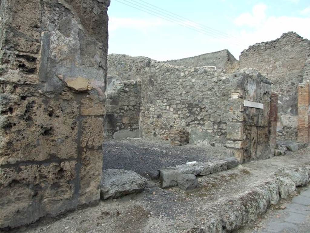 IX.3.17 Pompeii. March 2009. Entrance, looking north-east.