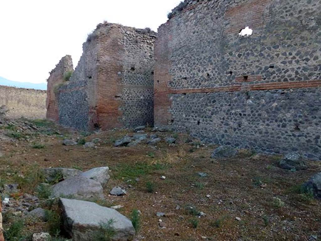 IX.4.16 Pompeii. September 2011. Looking south-west along open area u towards service area t. Laconicum r is in the centre. Photo courtesy of Michael Binns.
