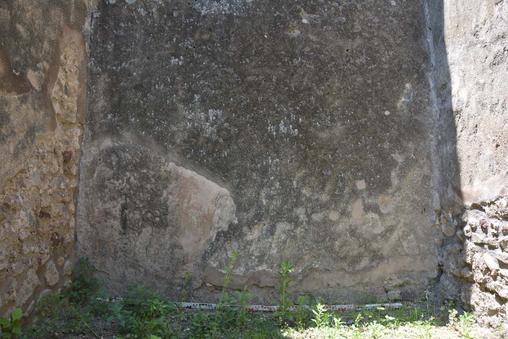 IX.5.2 Pompeii. May 2017. Room q, lower west wall.
Foto Christian Beck, ERC Grant 681269 DCOR.
