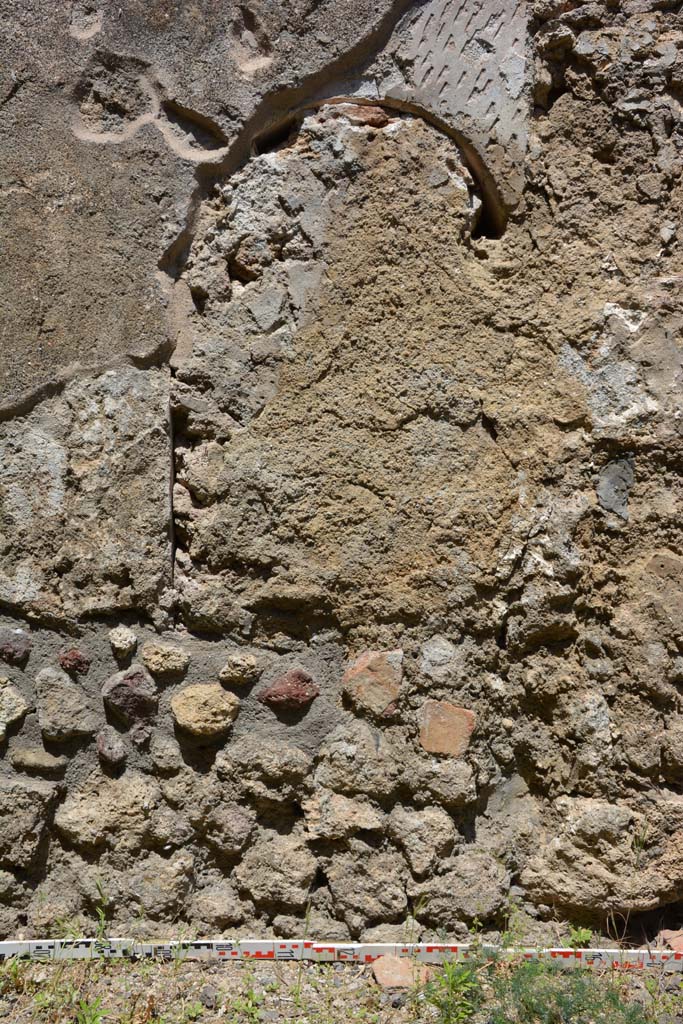 IX.5.2 Pompeii. May 2017. Room q, lower north wall.
Foto Christian Beck, ERC Grant 681269 DCOR.

