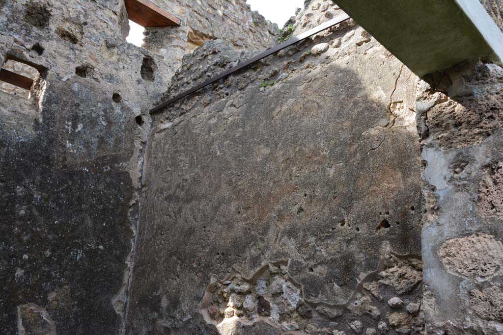 IX.5.2 Pompeii. March 2017. Room r, looking towards north wall.
Foto Christian Beck, ERC Grant 681269 DCOR.

