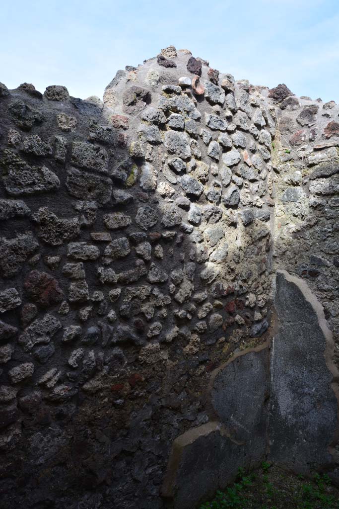 IX.5.2 Pompeii. March 2017. Room y, looking towards north wall and north-east corner.
Foto Christian Beck, ERC Grant 681269 DCOR.
