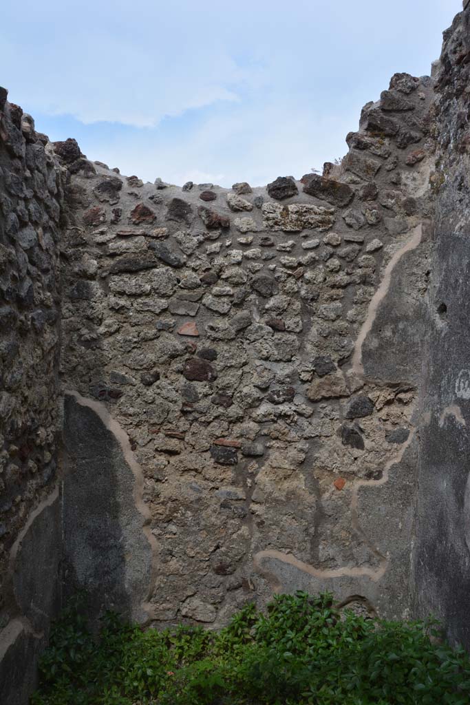 IX.5.2 Pompeii. May 2017. Room y, looking towards east wall.
Foto Christian Beck, ERC Grant 681269 DCOR.

