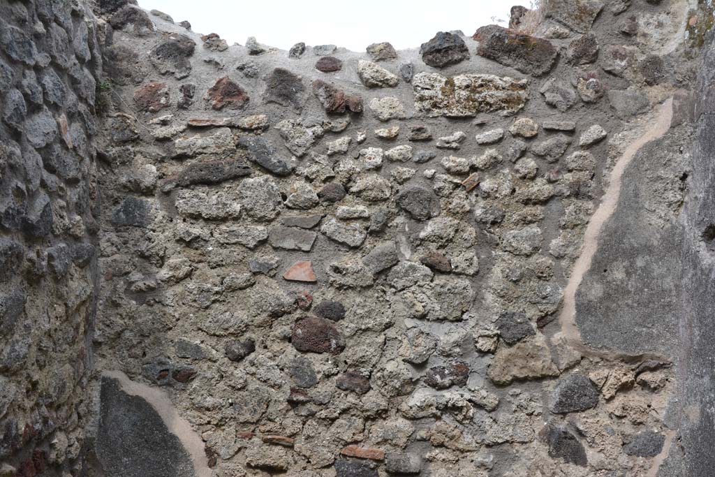 IX.5.2 Pompeii. May 2017. Room y, detail of east wall. 
Foto Christian Beck, ERC Grant 681269 DCOR.
