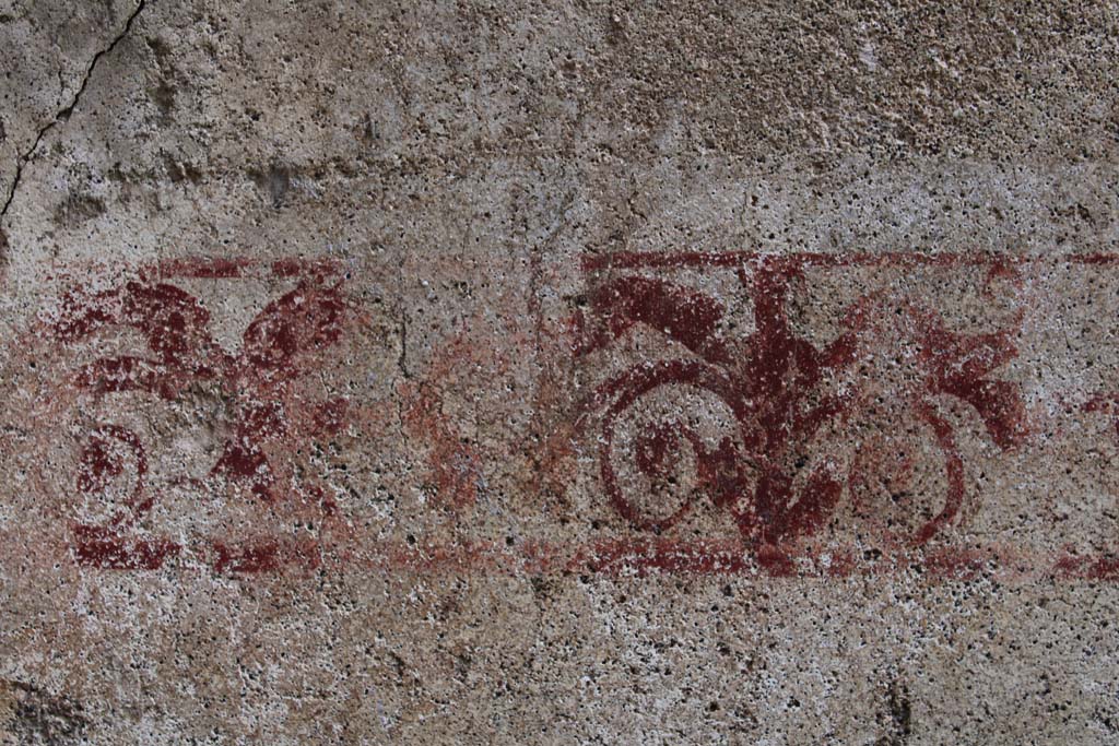 IX.5.2 Pompeii. March 2017. Room ‘f’, detail of sphynx wall decoration on north wall, on right.
Foto Christian Beck, ERC Grant 681269 DÉCOR.

