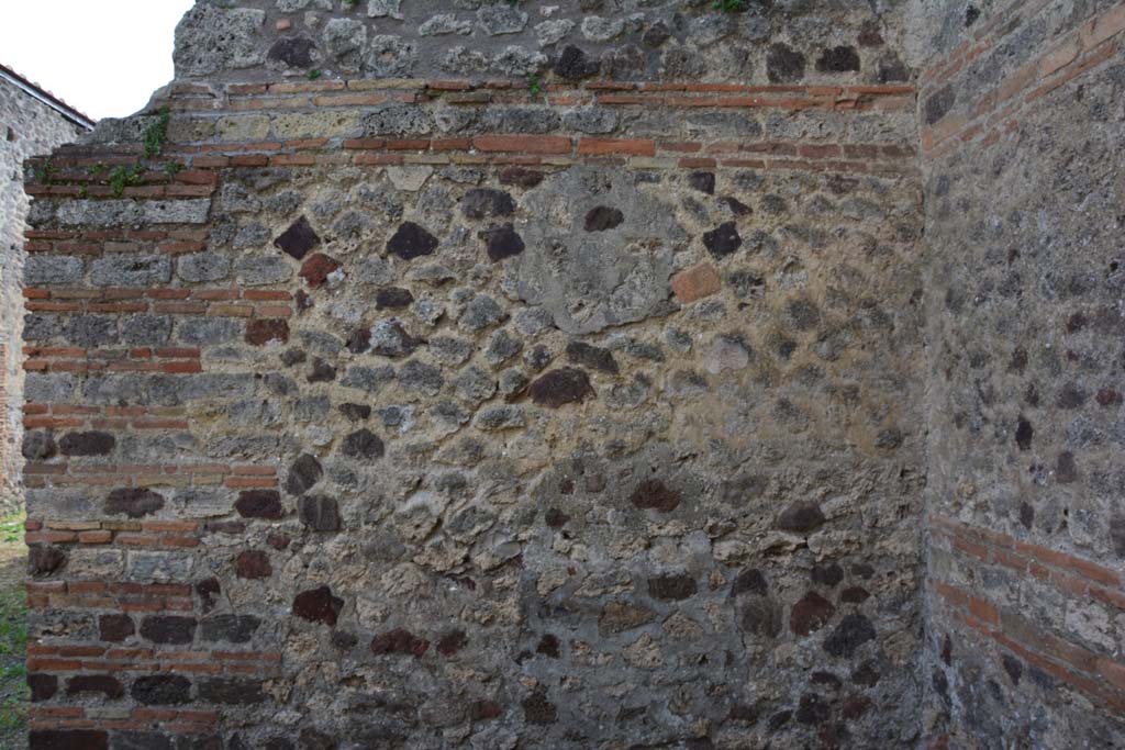 IX.5.2 Pompeii. March 2017. Room ‘h’, looking towards south wall.
Foto Christian Beck, ERC Grant 681269 DÉCOR.
