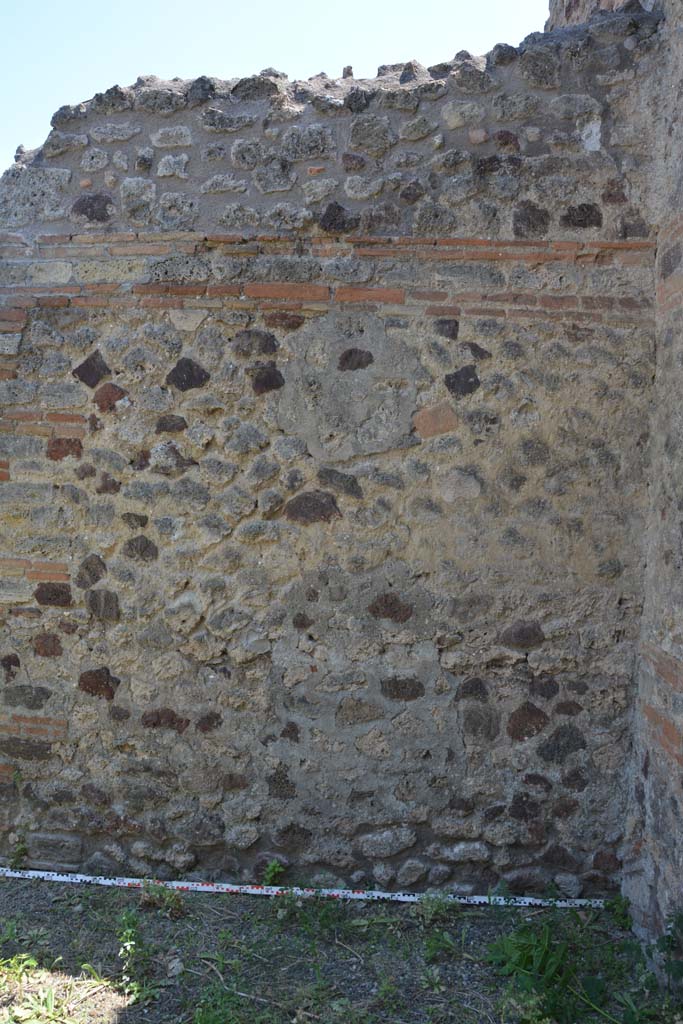 IX.5.2 Pompeii. May 2017. Room ‘h’, looking towards south wall at west end.
Foto Christian Beck, ERC Grant 681269 DÉCOR.

