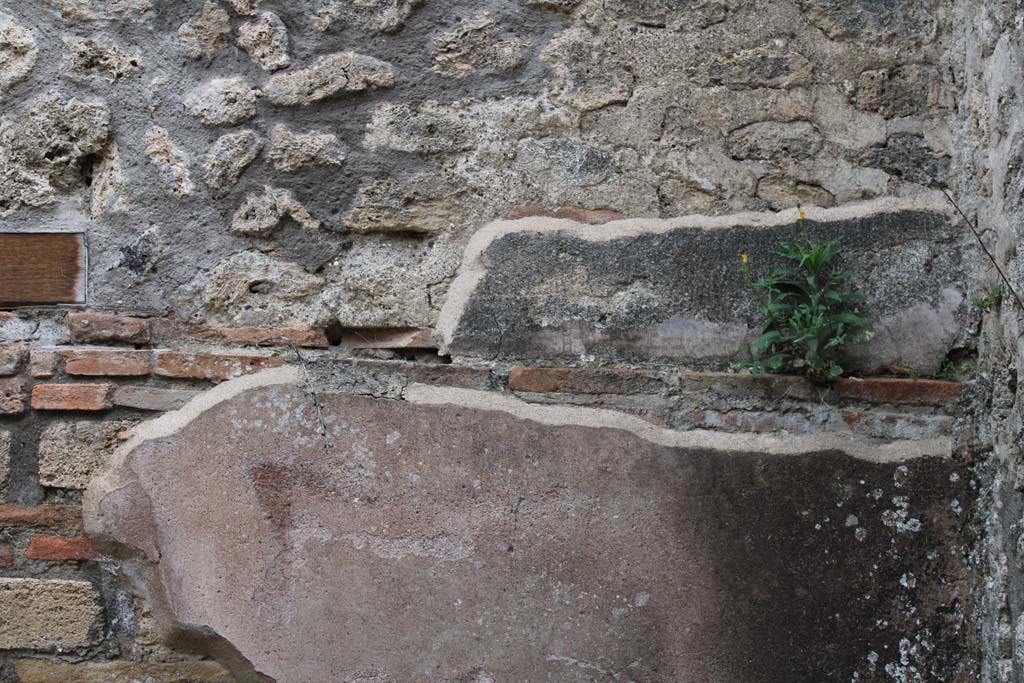 IX.5.4 Pompeii. March 2019. Room d, upper north wall at east end.
Foto Christian Beck, ERC Grant 681269 DCOR
