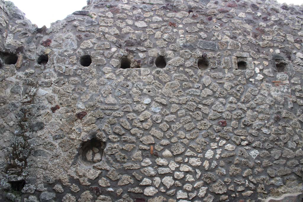 IX.5.4 Pompeii. March 2019. Room d, upper east wall.
Foto Christian Beck, ERC Grant 681269 DCOR.
