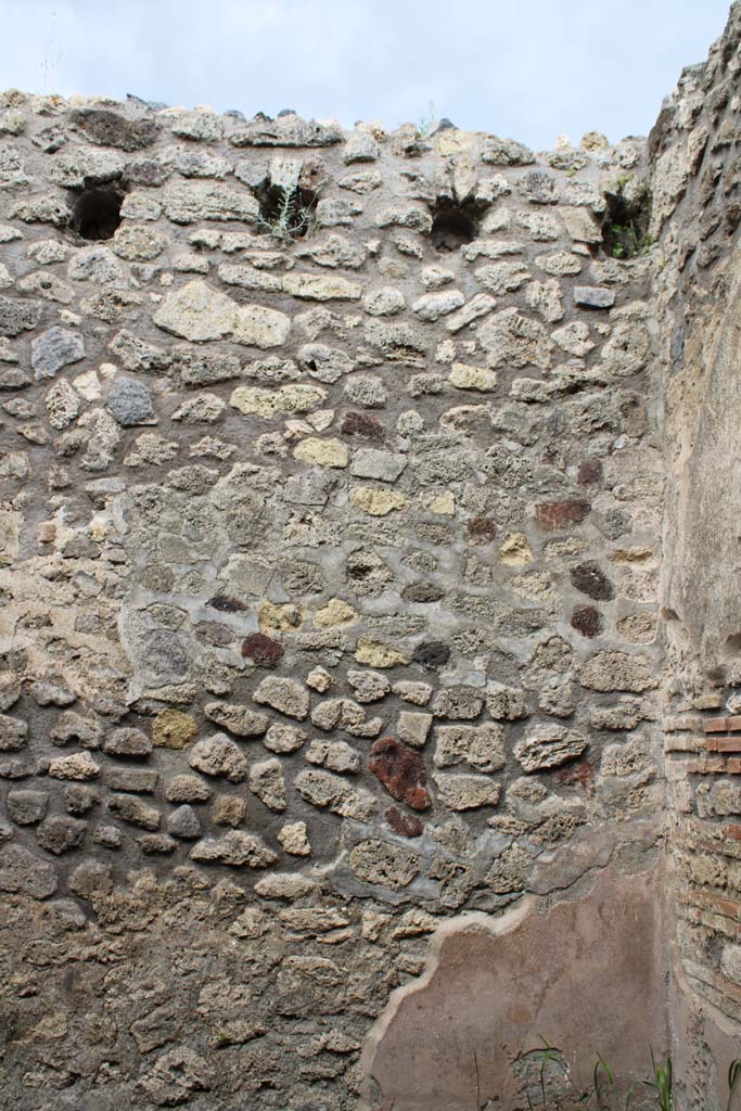 IX.5.4 Pompeii. March 2019. Room d, upper north-west corner.
Foto Christian Beck, ERC Grant 681269 DCOR.

