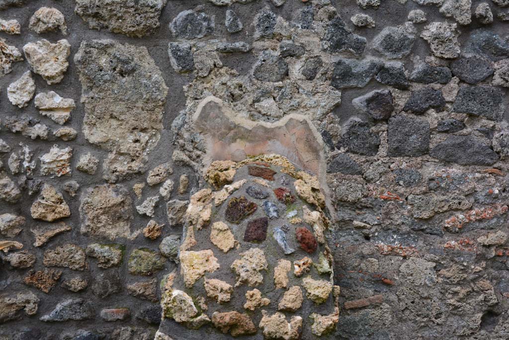 IX.5.4 Pompeii. March 2017. 
Room h, (on left) and room g, (on right), looking towards west wall with remaining stucco above dividing south wall.
Foto Christian Beck, ERC Grant 681269 DÉCOR.
