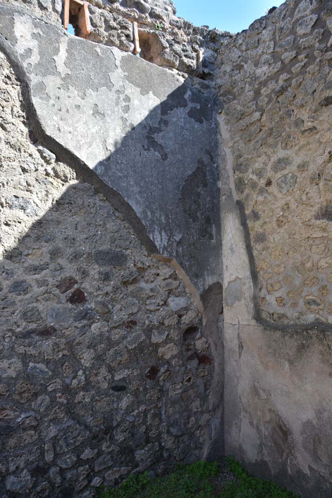 IX.5.5, Pompeii. March 2017. South-east corner.
Foto Christian Beck, ERC Grant 681269 DÉCOR.

