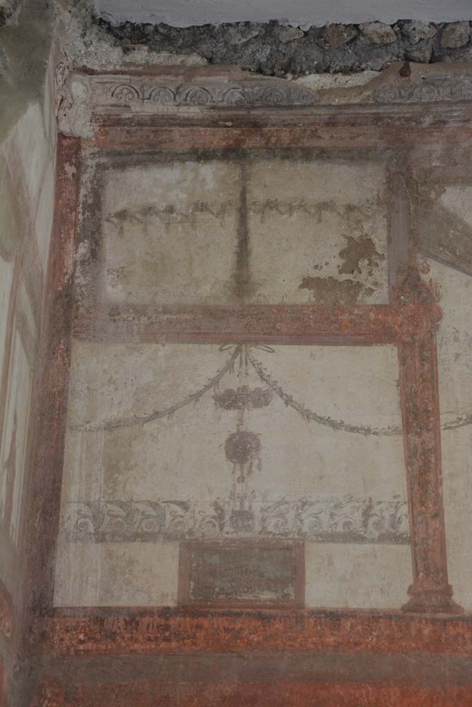 IX.5.6 Pompeii. May 2017. Room i, upper panel at north end of east wall.    
Foto Christian Beck, ERC Grant 681269 DÉCOR.
