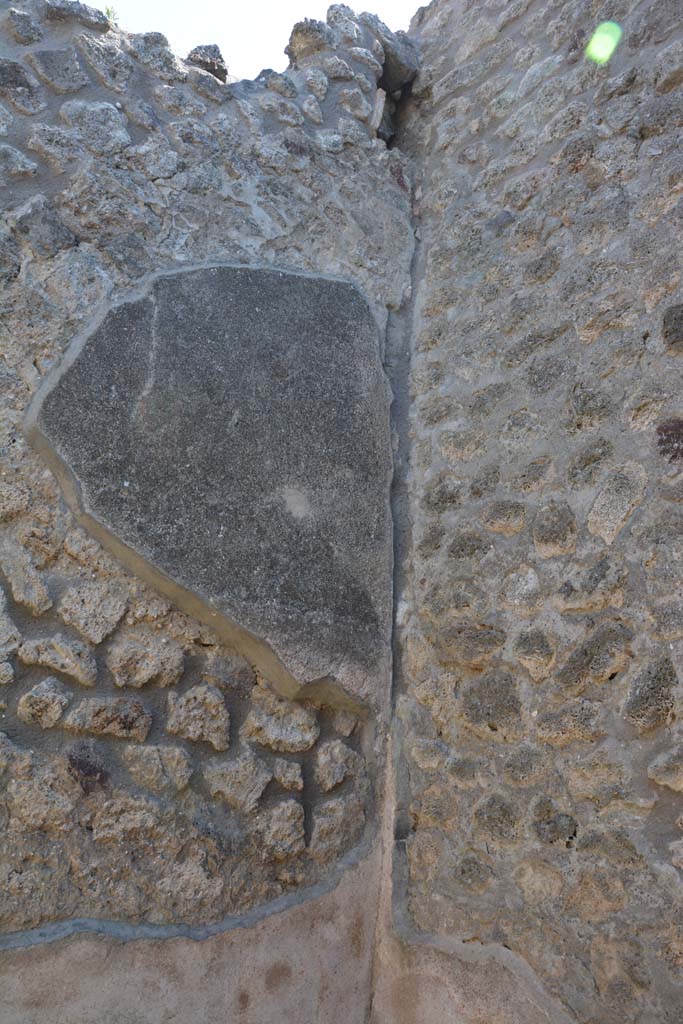 IX.5.6 Pompeii. May 2017. Room b, upper south-west corner.
Foto Christian Beck, ERC Grant 681269 DCOR.
