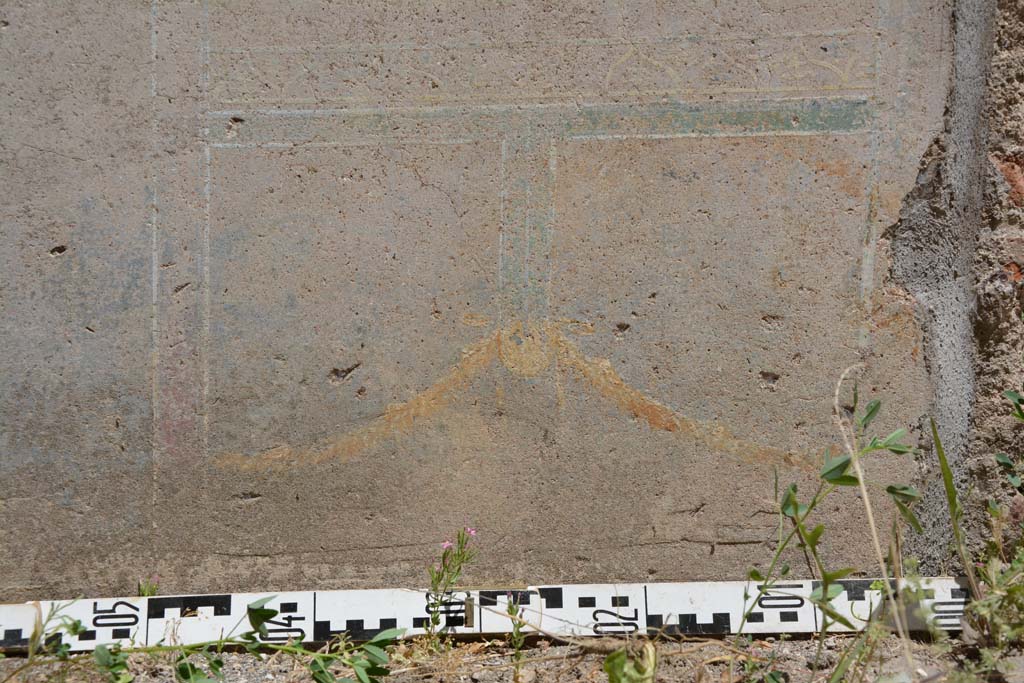 IX.5.6 Pompeii. May 2017. Room a, east wall of entrance corridor, detail of painted decoration.
Foto Christian Beck, ERC Grant 681269 DÉCOR.
