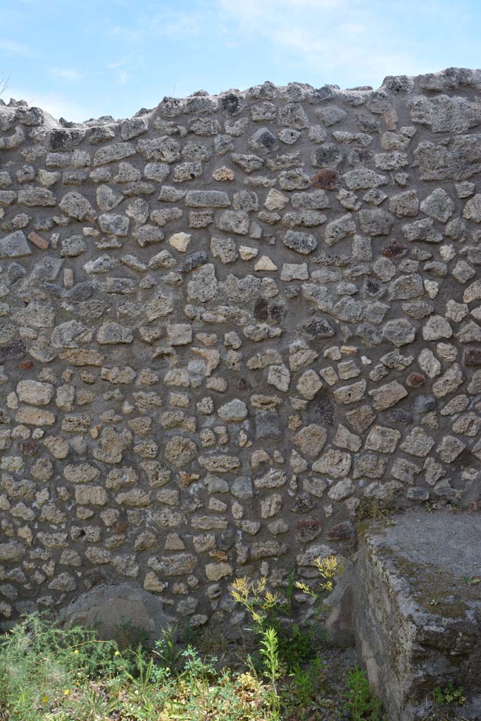 IX.5.7 Pompeii. May 2017. Looking towards east wall.
Foto Christian Beck, ERC Grant 681269 DCOR.
