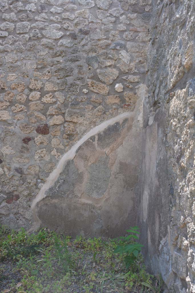 IX.5.7 Pompeii. May 2017. Looking towards south wall at west end.
Foto Christian Beck, ERC Grant 681269 DCOR.

