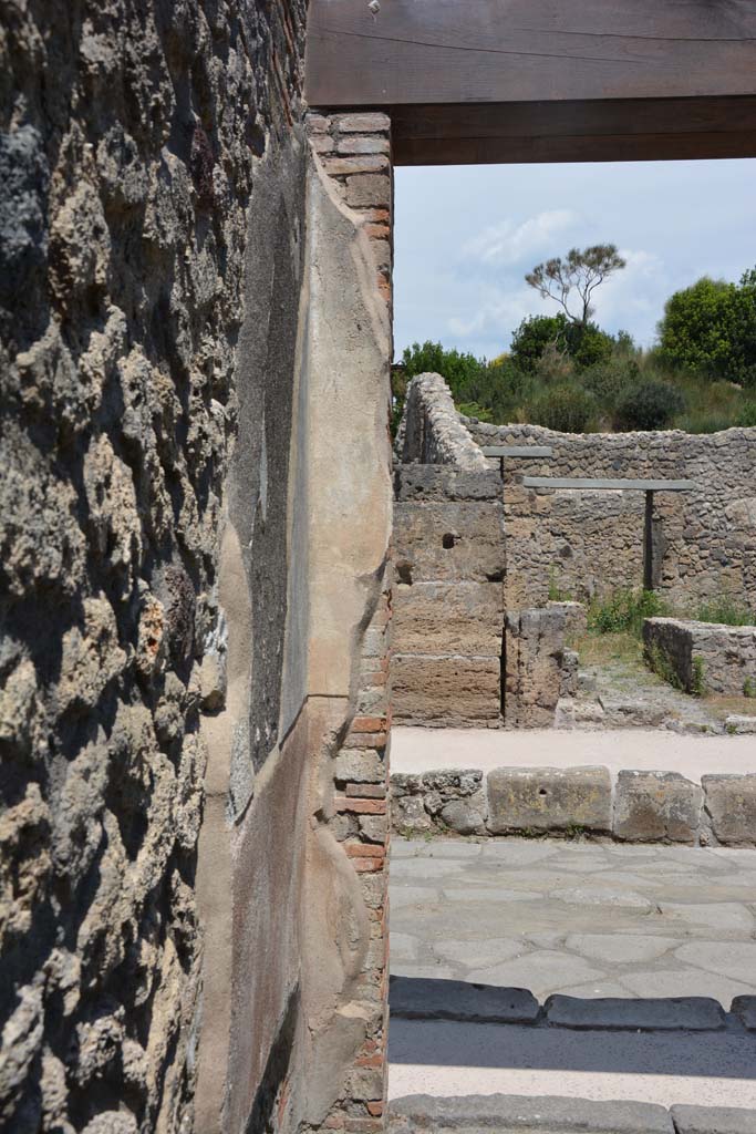 IX.5.7 Pompeii. May 2017. Looking towards north wall in north-west corner.
Foto Christian Beck, ERC Grant 681269 DCOR.

