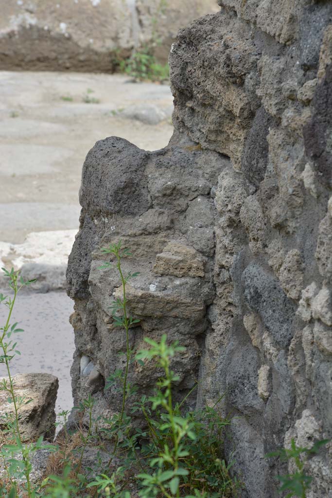 IX.5.8 Pompeii. May 2017. 
Looking north for detail of lower pilaster on east side of entrance doorway.
Foto Christian Beck, ERC Grant 681269 DCOR.

