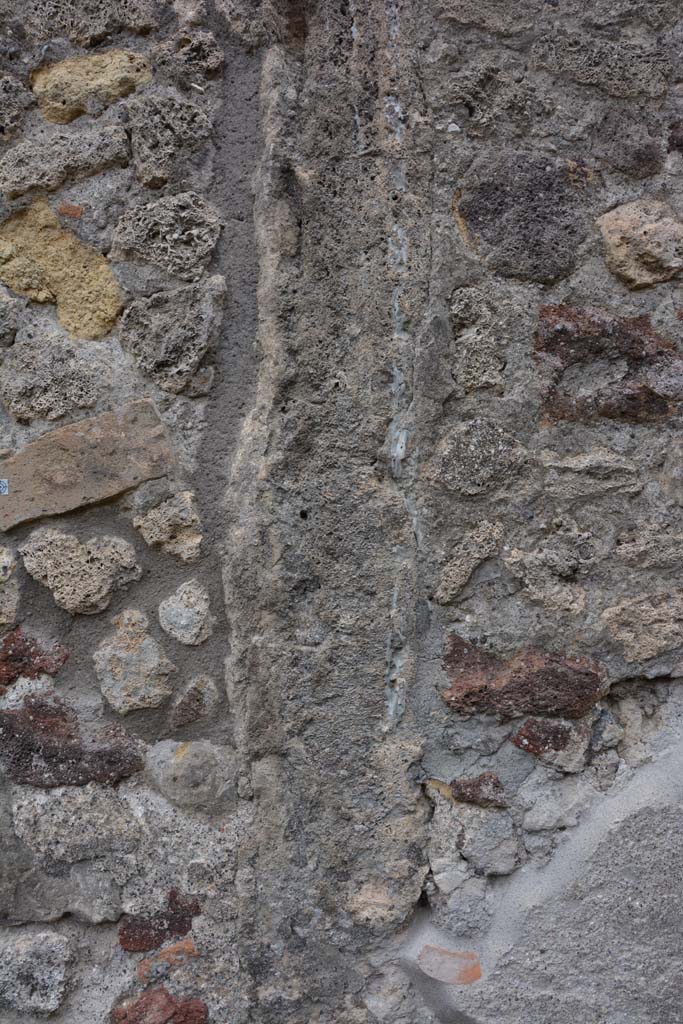 IX.5.8 Pompeii. May 2017. Upper east wall.
Foto Christian Beck, ERC Grant 681269 DCOR. 
