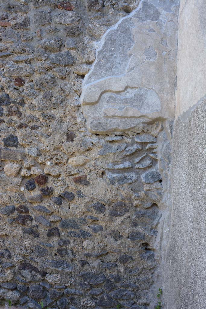 IX.5.9 Pompeii. May 2017. Room m, upper east wall in south-east corner.
Foto Christian Beck, ERC Grant 681269 DCOR.
