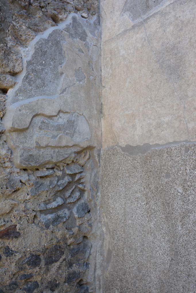 IX.5.9 Pompeii. May 2017. Room m, upper south-east corner.
Foto Christian Beck, ERC Grant 681269 DCOR.
