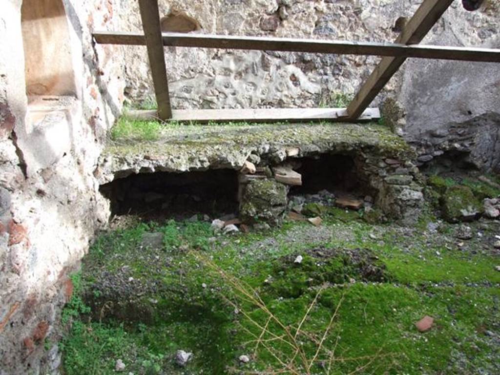 IX.5.9 Pompeii. December 2007. Room n, kitchen. North-east corner with hearth.

