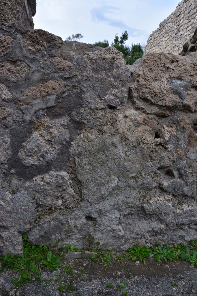 IX.5.9 Pompeii. March 2017. Room “c”, lower north wall below window.
Foto Christian Beck, ERC Grant 681269 DÉCOR.
