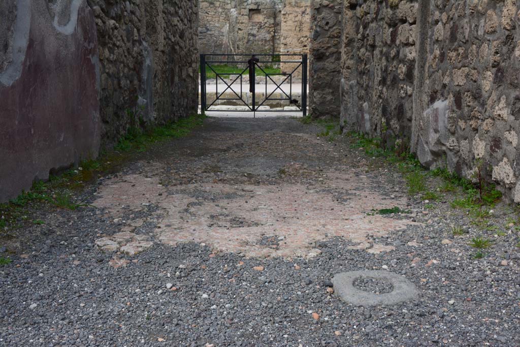 IX.5.9 Pompeii. March 2017. Room “a”, looking north across flooring.
Foto Christian Beck, ERC Grant 681269 DÉCOR.
