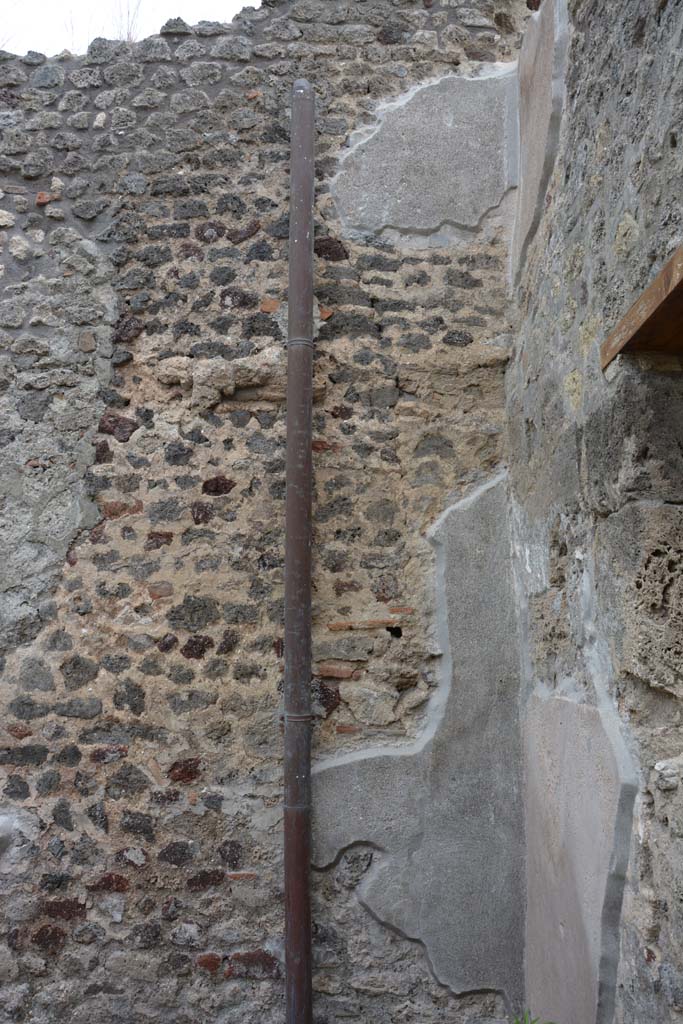 IX.5.10 Pompeii. May 2017. East wall in south-east corner.
Foto Christian Beck, ERC Grant 681269 DCOR.
