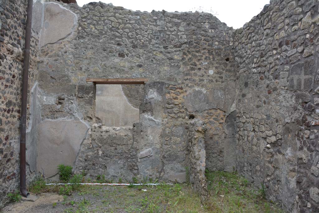 IX.5.10 Pompeii. May 2017. Looking towards south wall.
Foto Christian Beck, ERC Grant 681269 DCOR.

